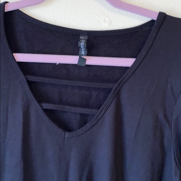 Gaiam Long Sleeve top - Picture 2 of 3